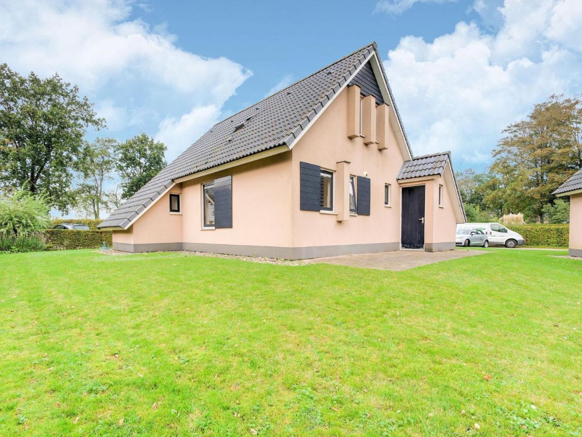 Serene Holiday Home In Gaasterl N Sleat Sondel Zewnętrze zdjęcie