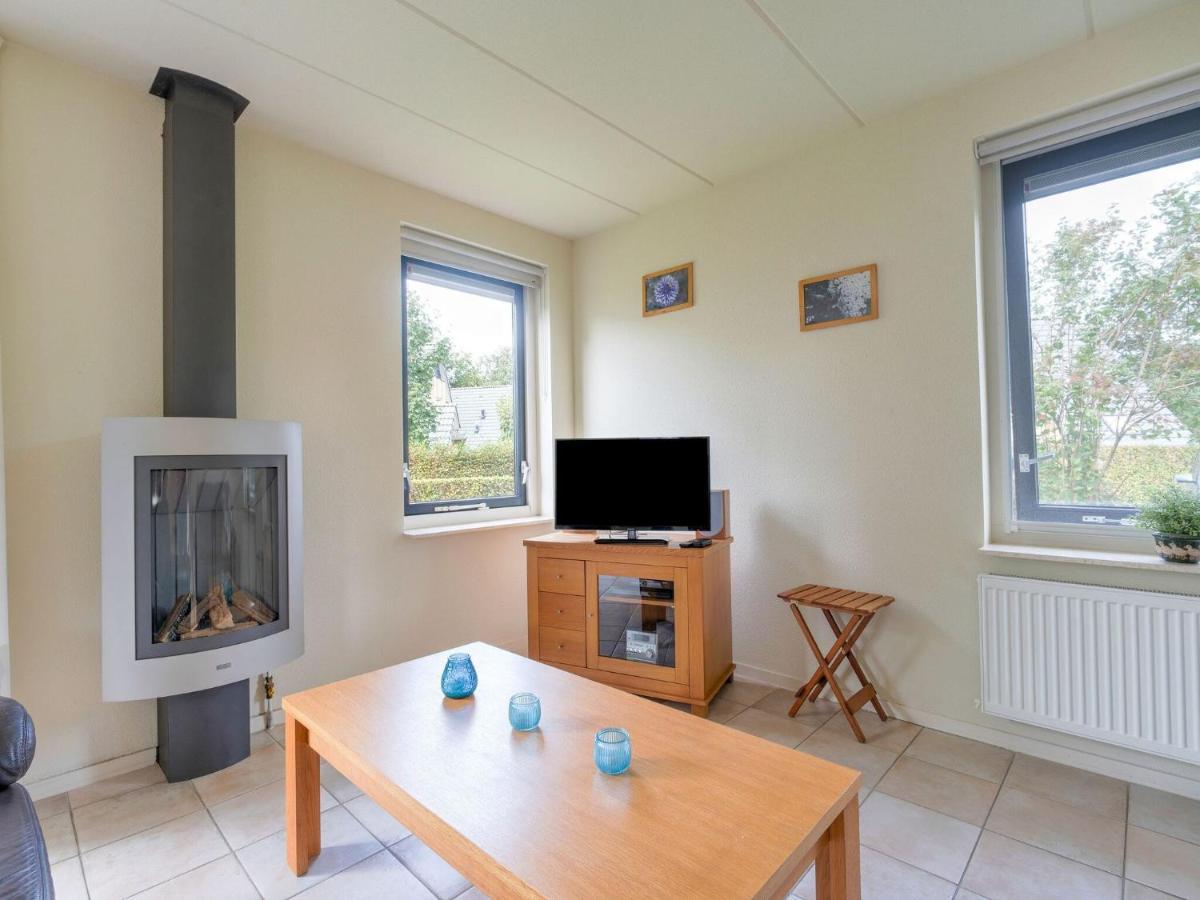 Serene Holiday Home In Gaasterl N Sleat Sondel Zewnętrze zdjęcie